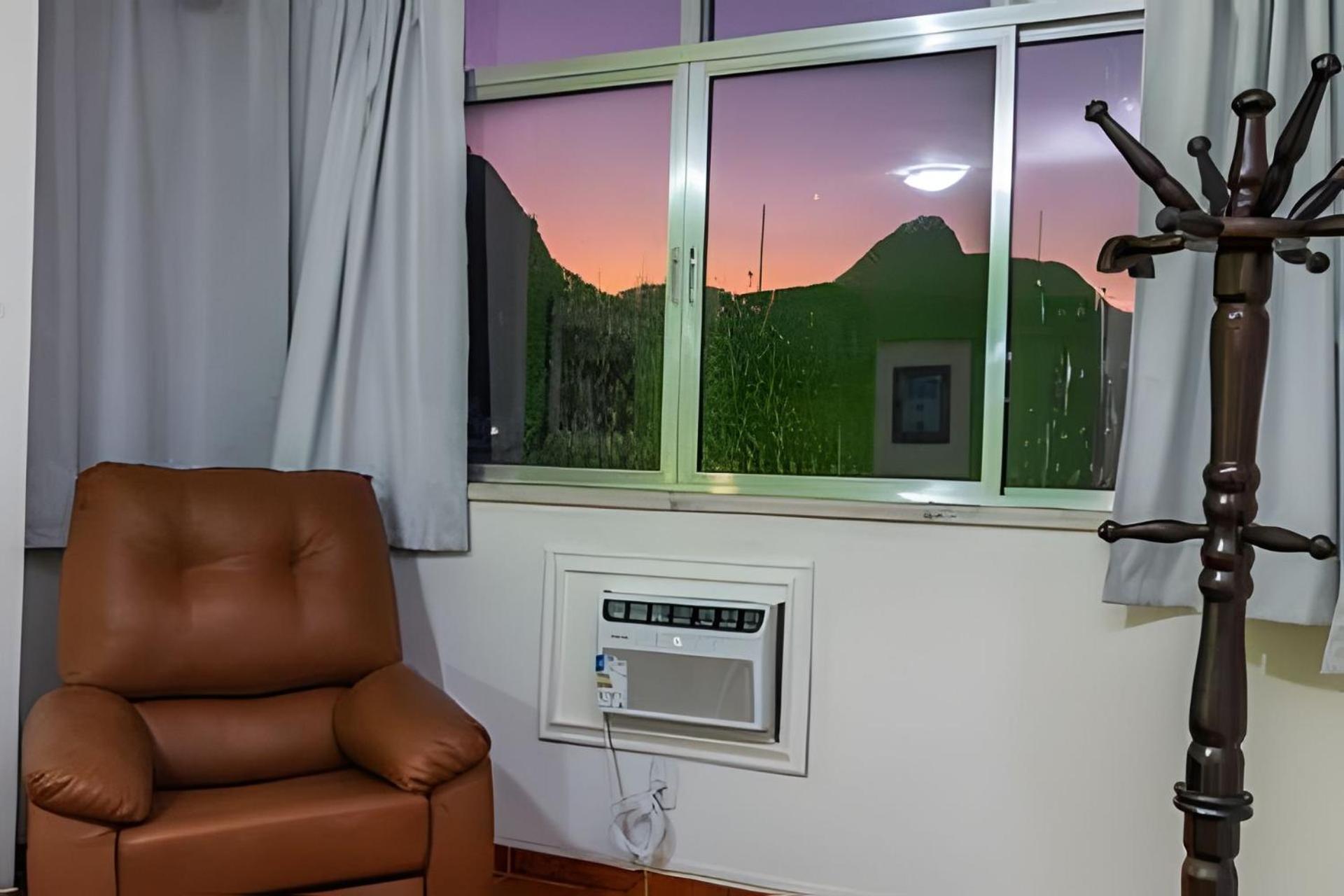 Apartamento De Copacabana Com Vista O Cristo